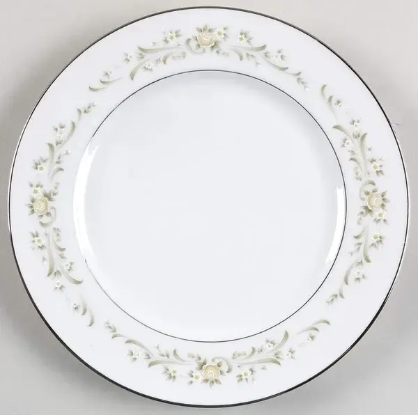 DEBUTANTE SALAD PLATE