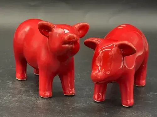 RED PIGS SALT &amp; PEPPER SET