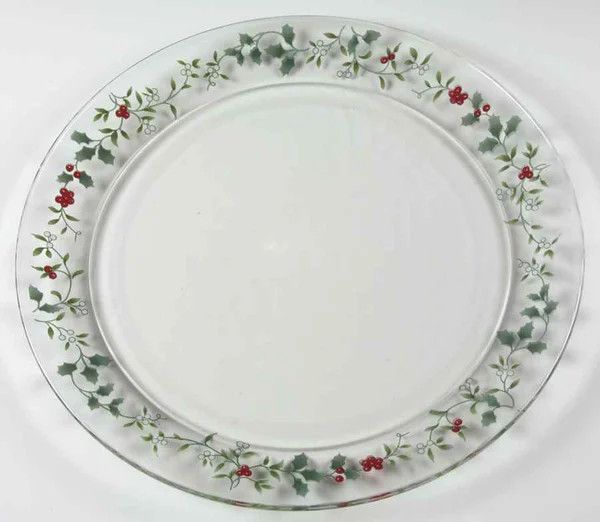 WINTERBERRY 12" ROUND GLASSWARE PLATTER