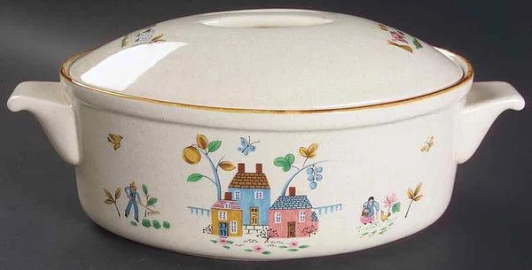 HEARTLAND 2QT OVAL COVERED CASSEROLE DISH