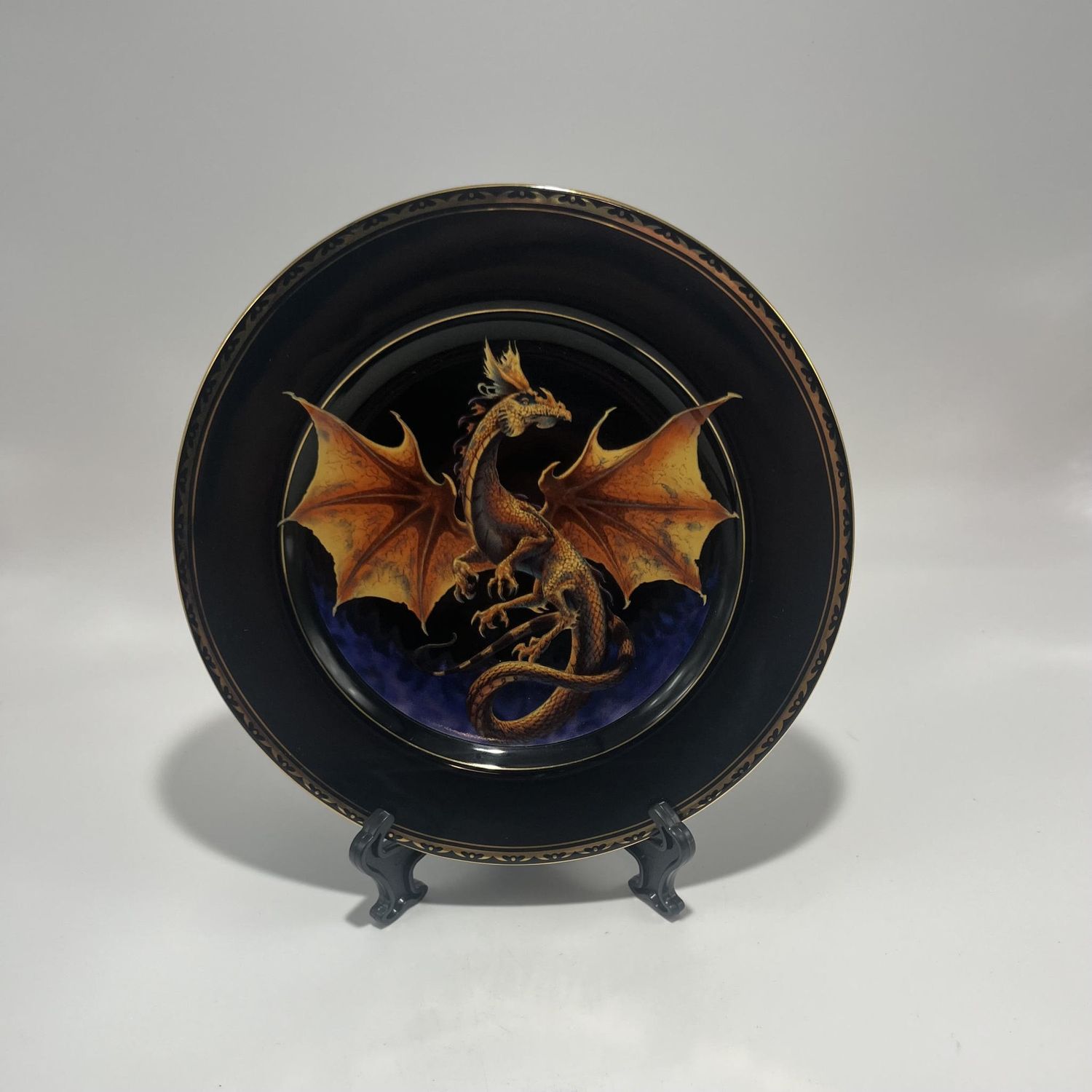 Dragon Dynasty 24k Gold Rim Fine China Rimmed Salad Plate