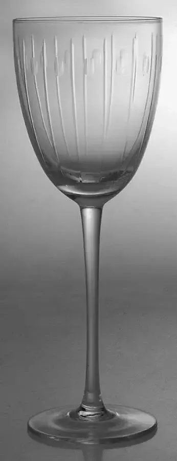 STACCATO WINE GLASS 9 1/4"