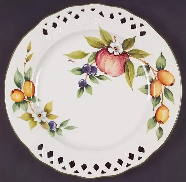 PIERCED FRUIT DINNER PLATE BNI1 10 1/2"