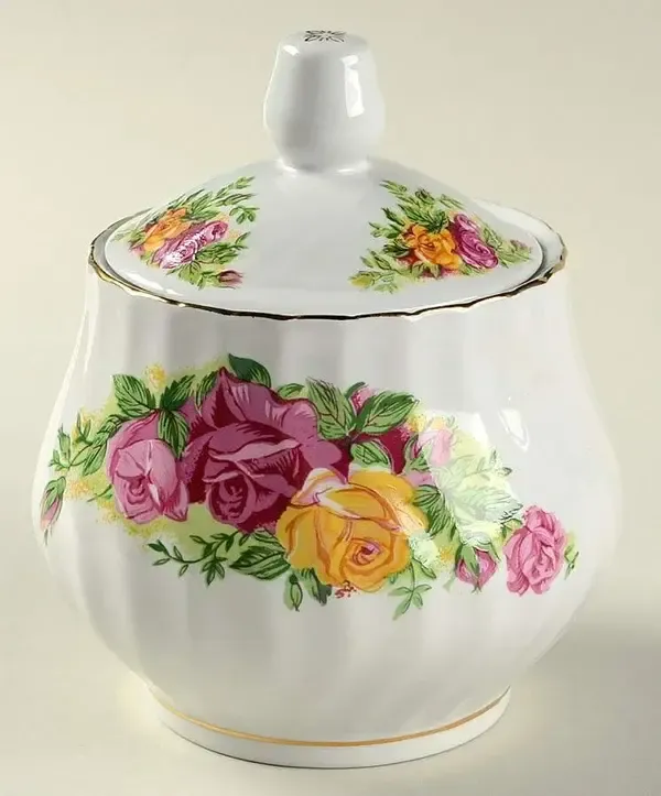 ENGLISH ROSE SUGAR BOWL AND LID