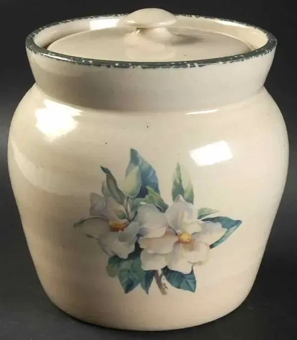 MAGNOLIA SUGAR BOWL WITH LID