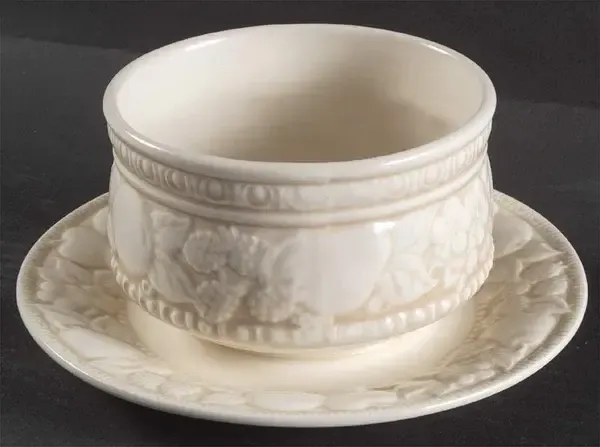 VERNON ANTIQUE GRAVY BOAT / ATTACHED UNDER PLATE