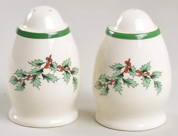 CHRISTMAS TREE (GREEN OR RED TRIM) SALT &amp; PEPPER