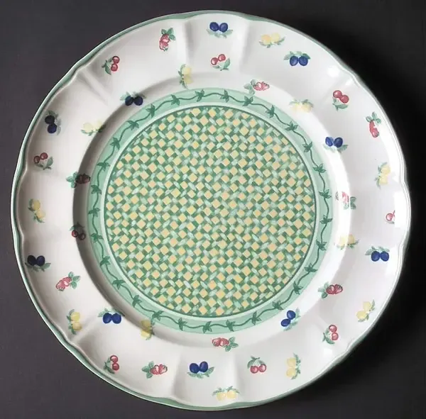 BOBOLI GARDENS 12" ROUND CHOP PLATE
