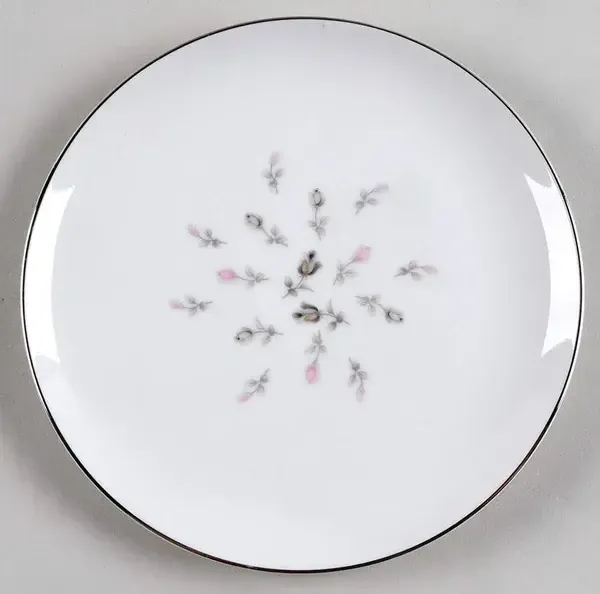 BOUTONNIERE SALAD PLATE