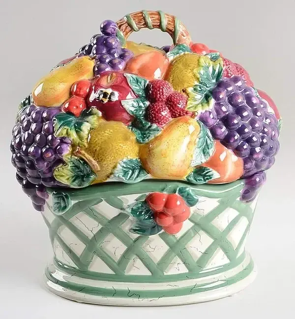 FRUIT LATTICE TUREEN &amp; LID