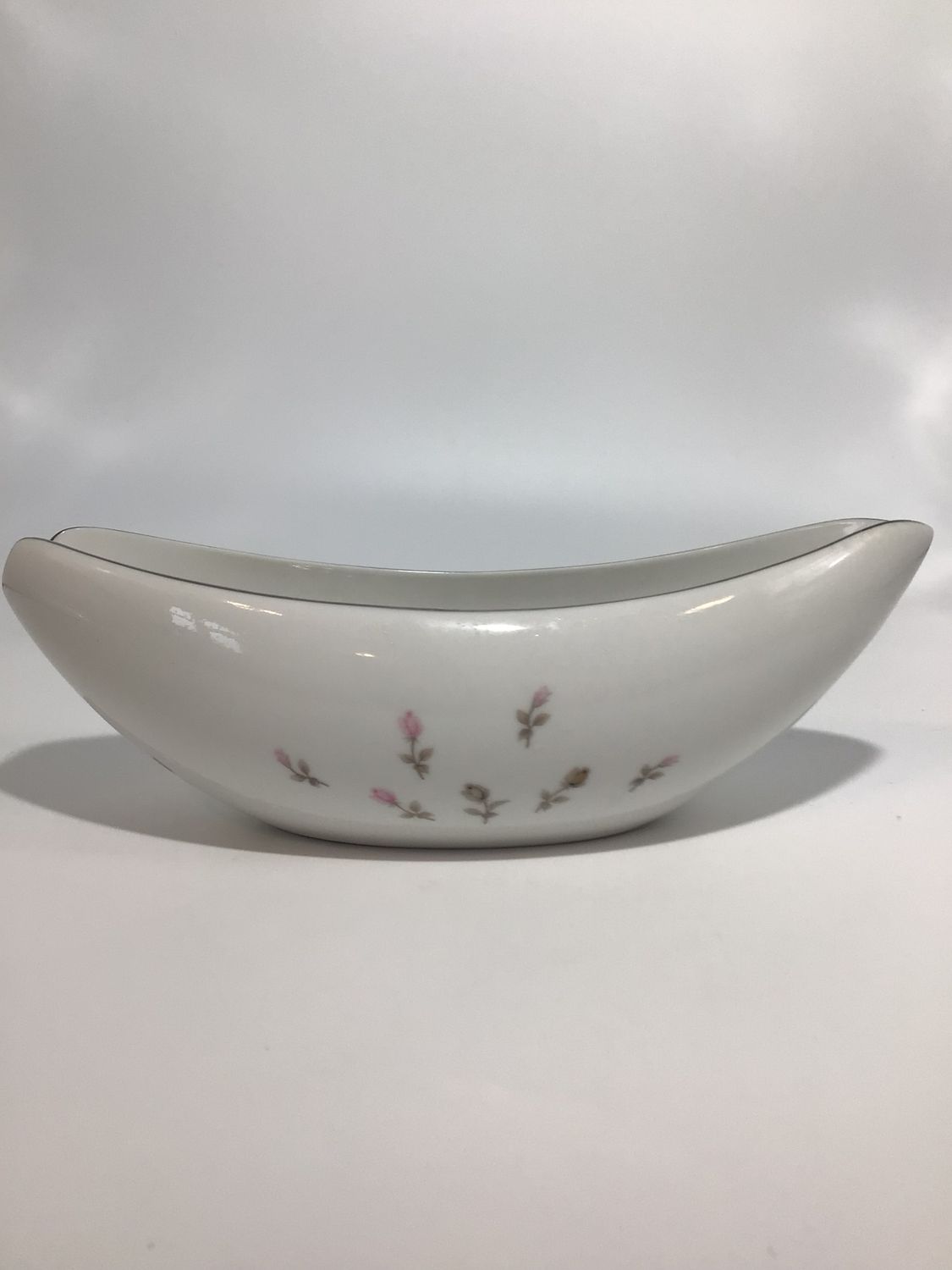 BOUTONNIERE GRAVY BOAT
