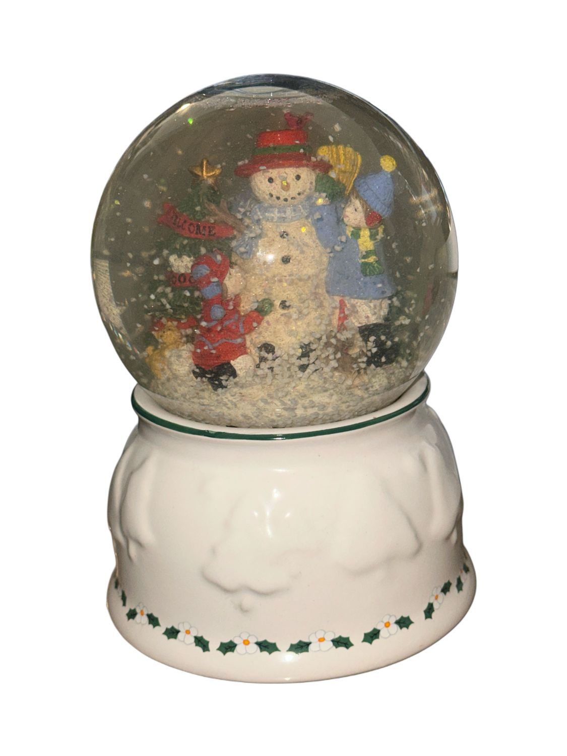 SNOW VILLAGE SNOW GLOBE (A)
