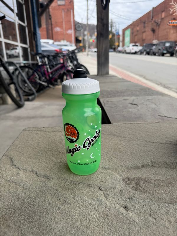 MC BOTTLE 21oz GREEN