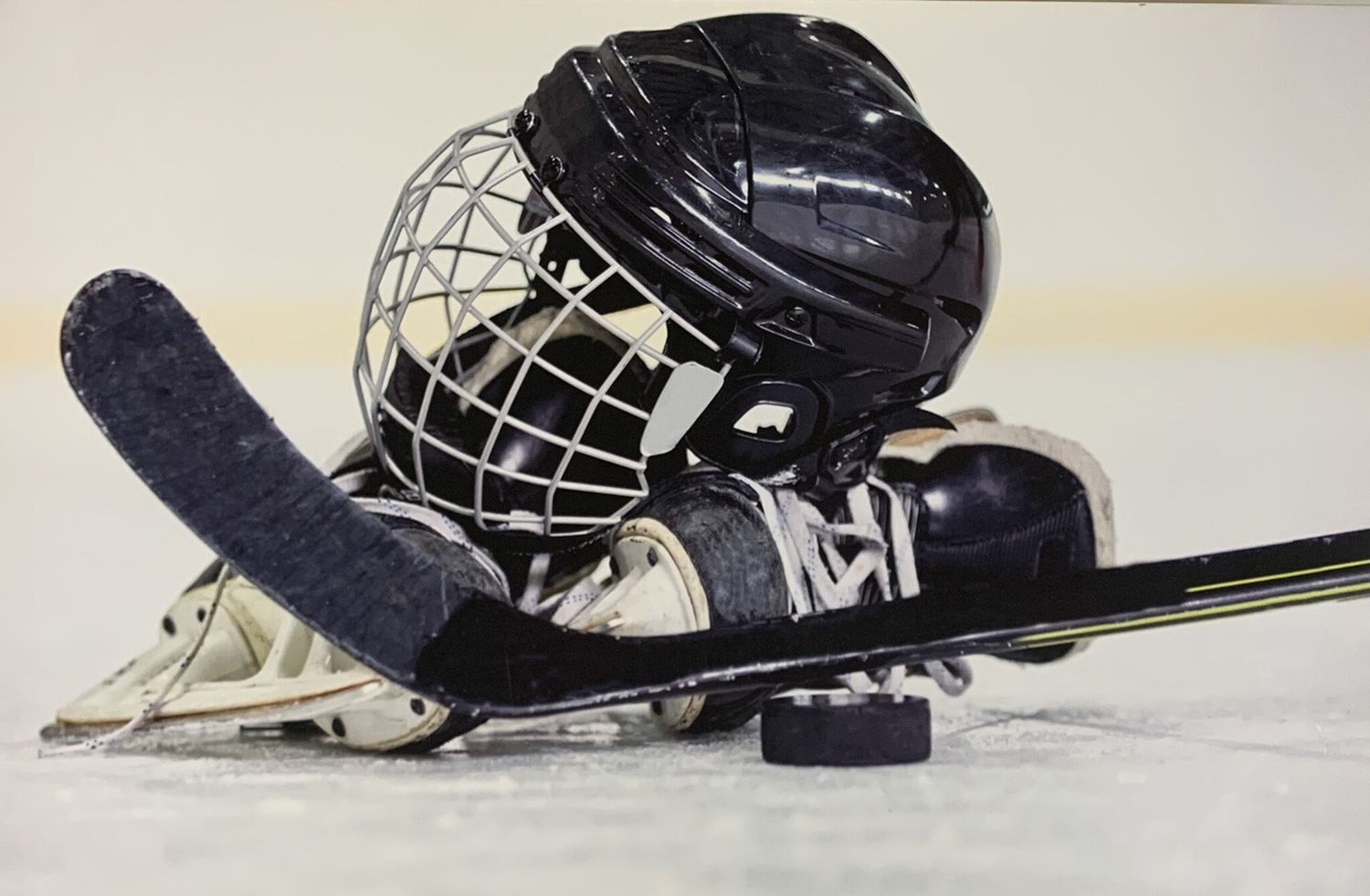 Modern Stick On Ice Hockey 2