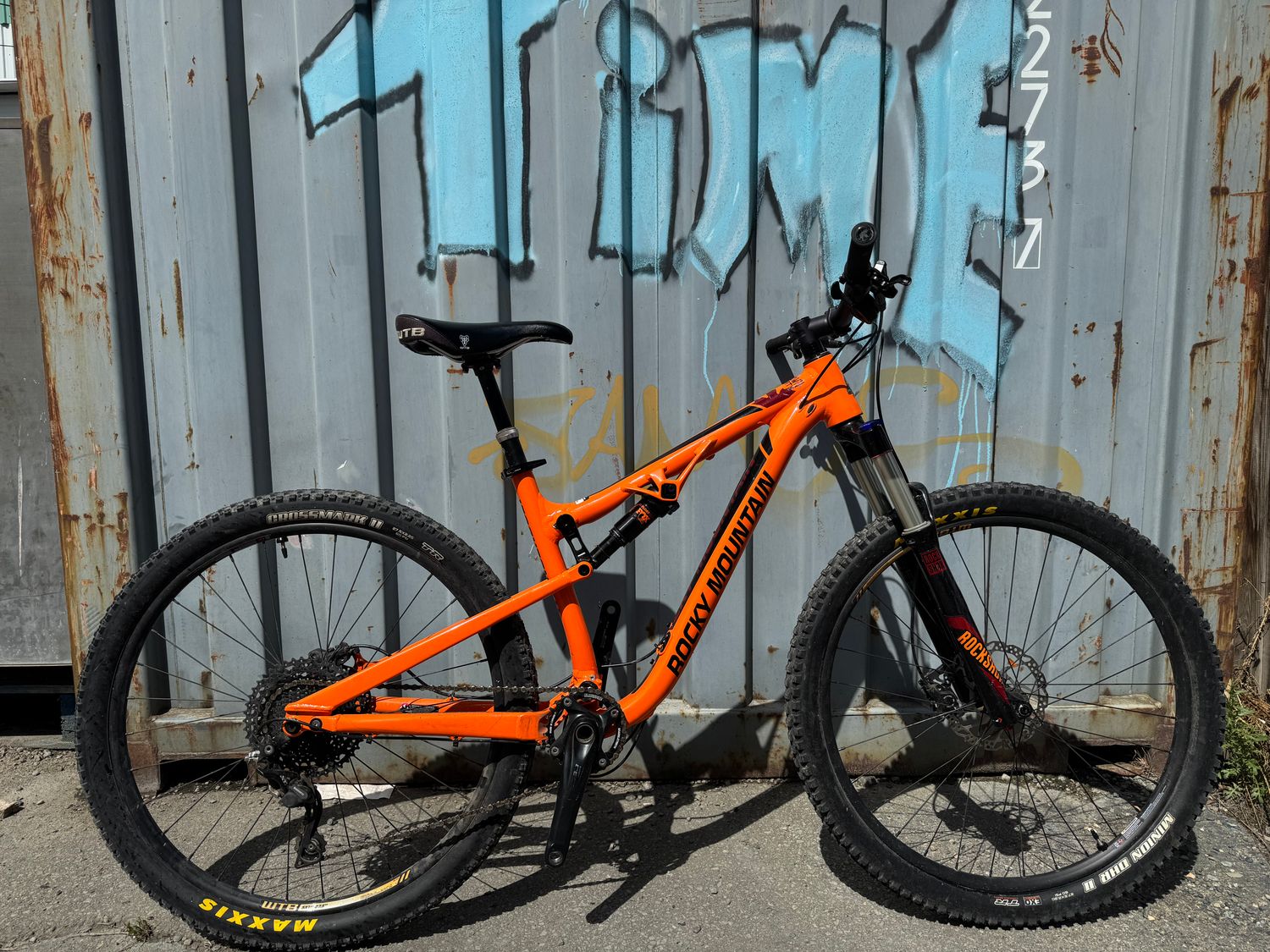 2017 Rocky Mountain Thunderbolt 730 Small Orange USED 27.5