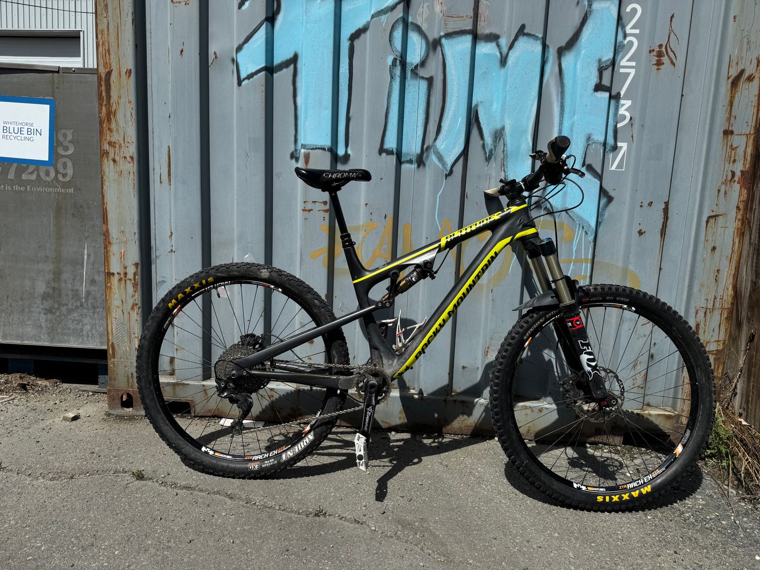 2015 Rocky Mountain Altitude 770MSL Med  grey/yellow 27.5"