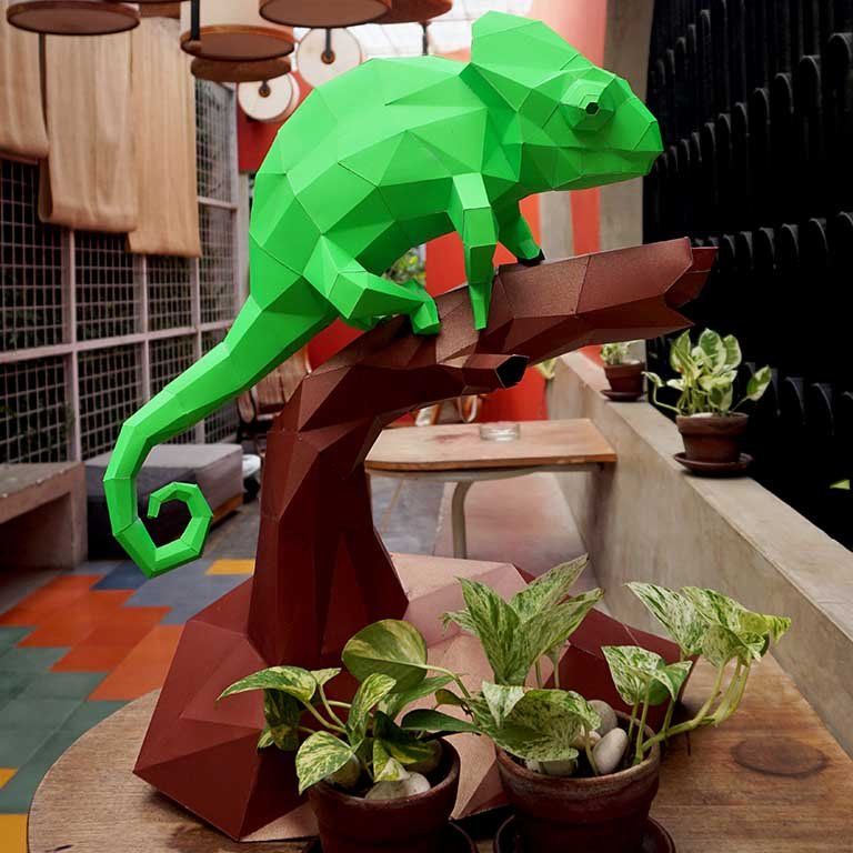 3D PaperCraft: Chameleon