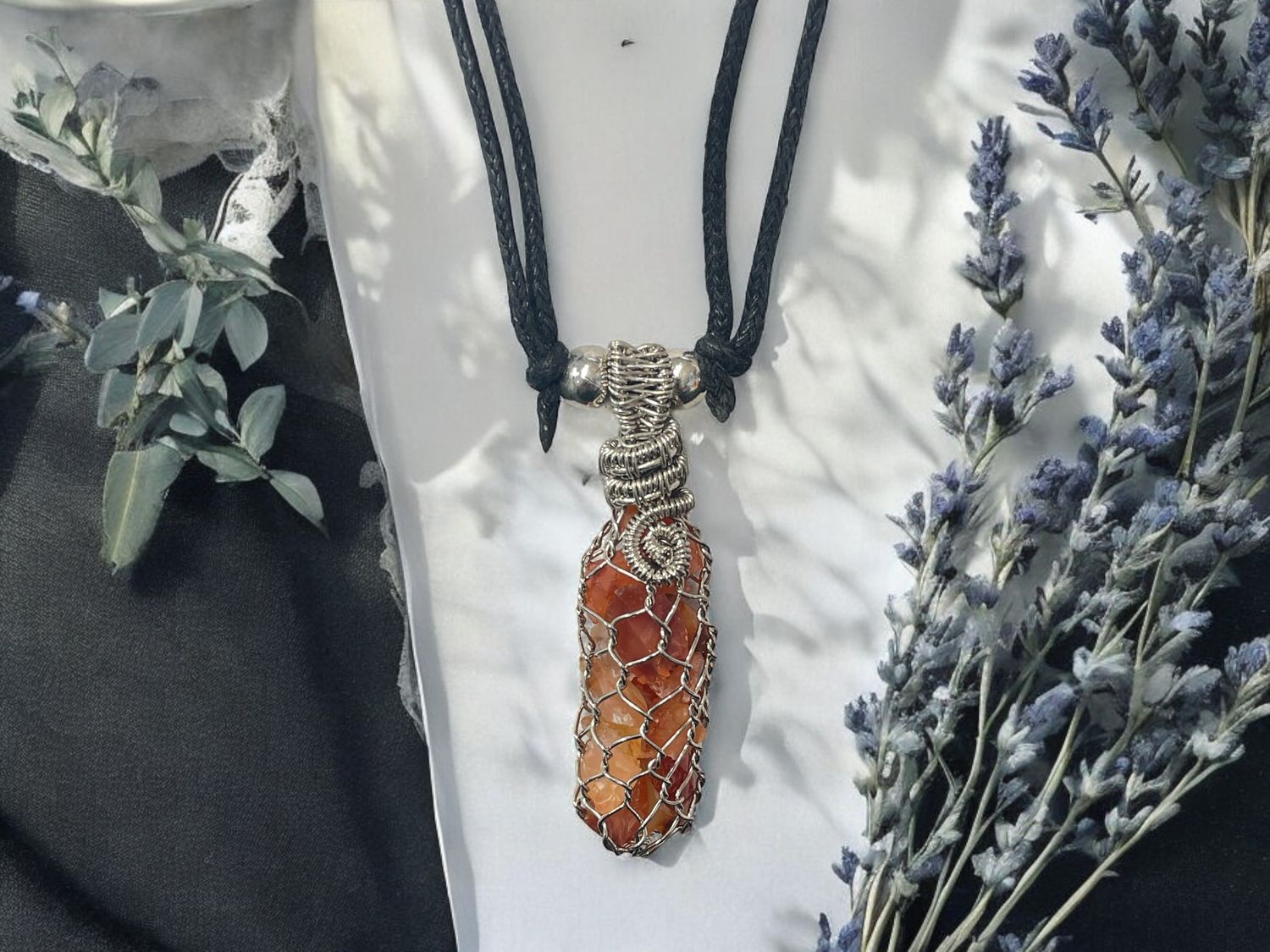 Basket Weave Carnelian Chip Necklace