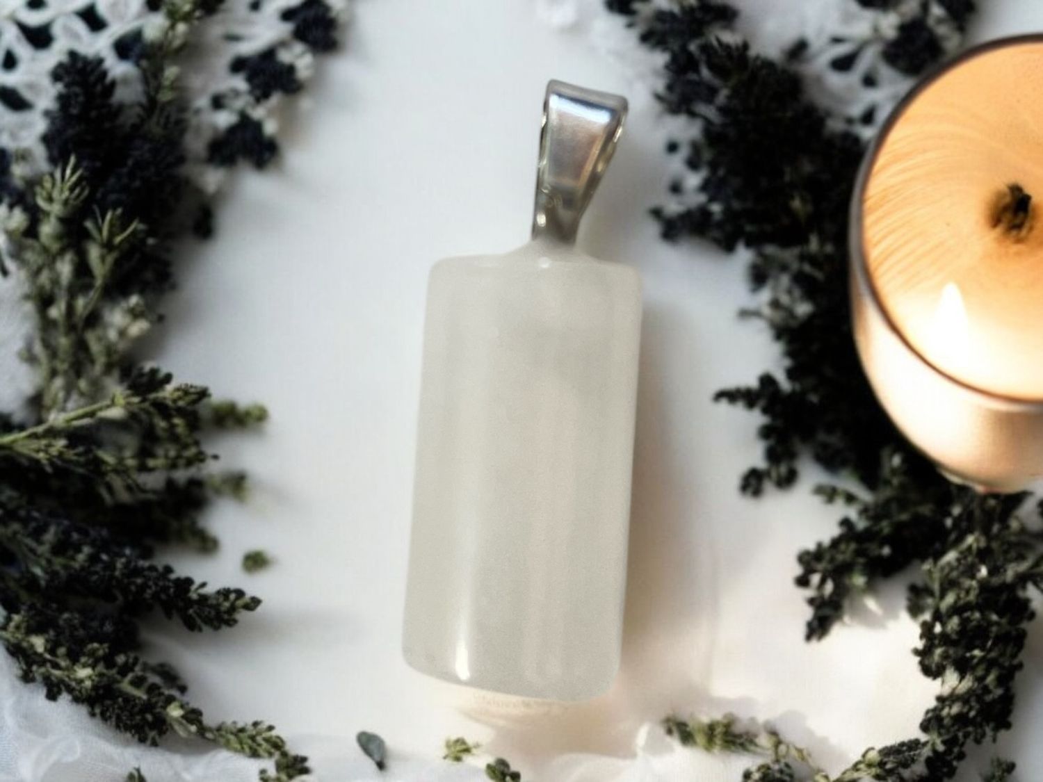 Quartz Cylinder Pendant