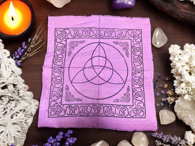 Triquetra Altar Cloth