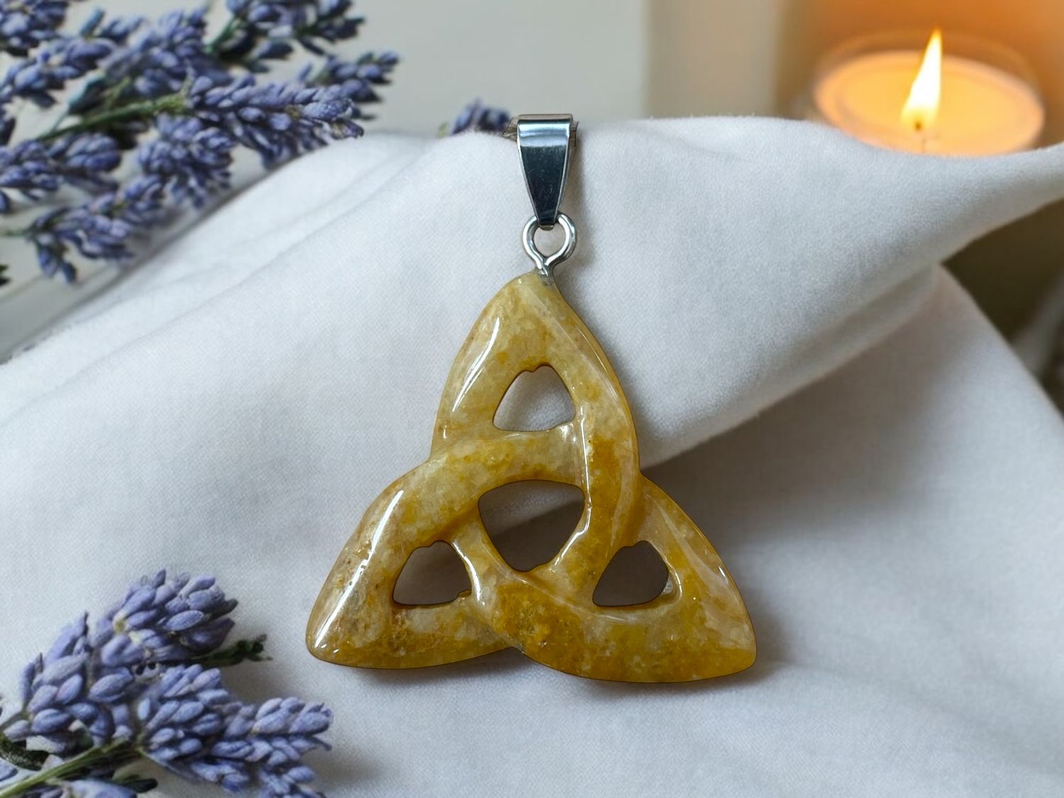 Agate Triquetra Pendant