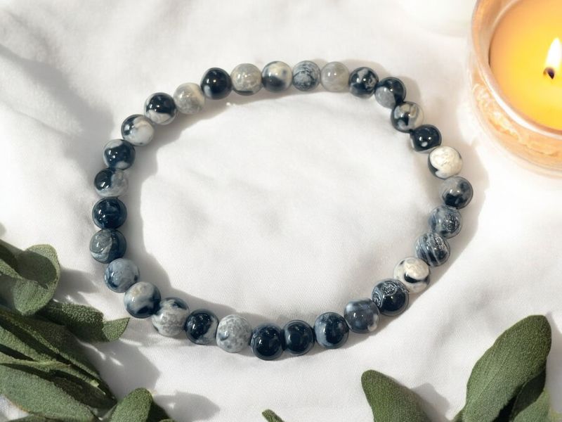 Black Orca Bracelet 6 mm