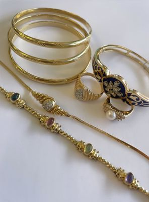 Estate &amp; Vintage