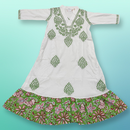 6-7 Year Teena Embroidery Cotton Girls Dress 37&quot; Long Jalabiya