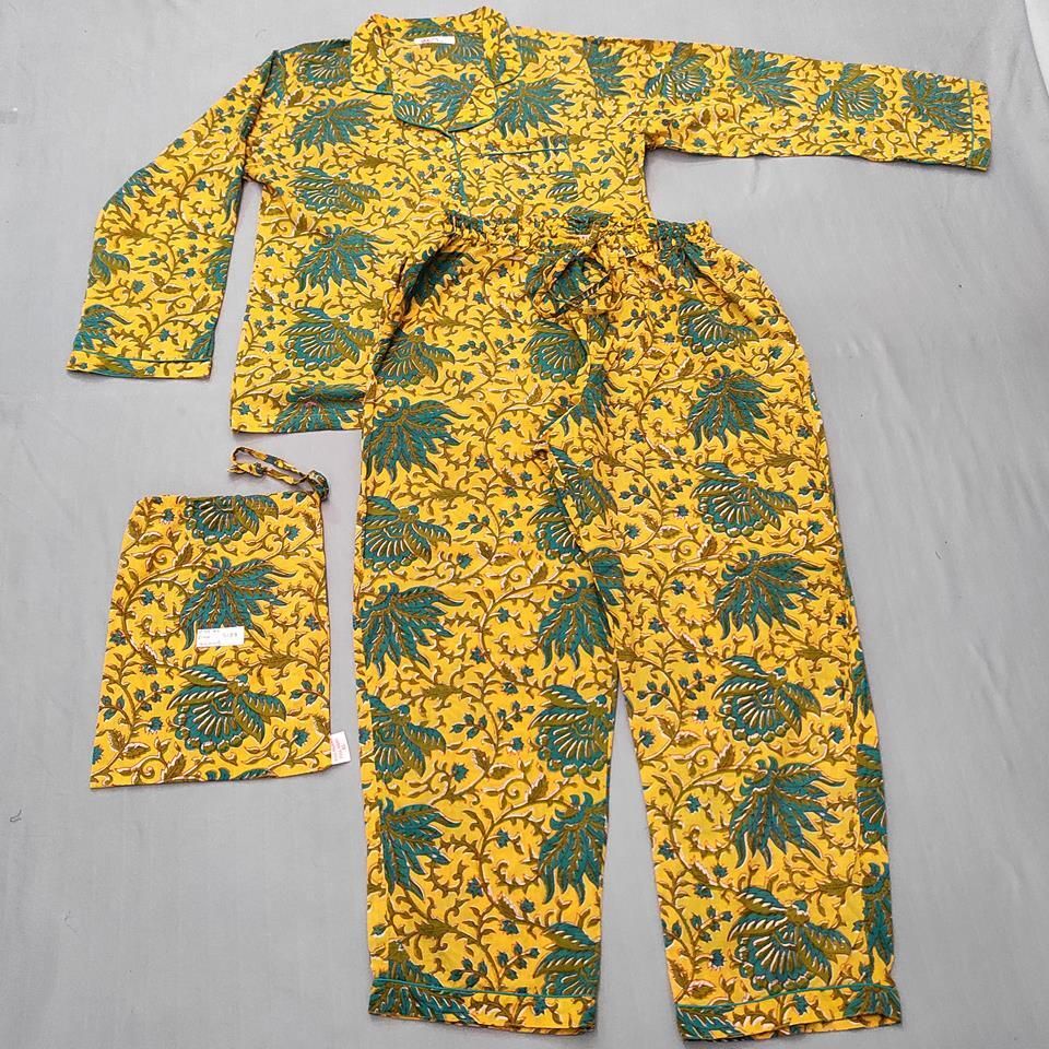 XL Cotton Full Sleeves Pajamas Set