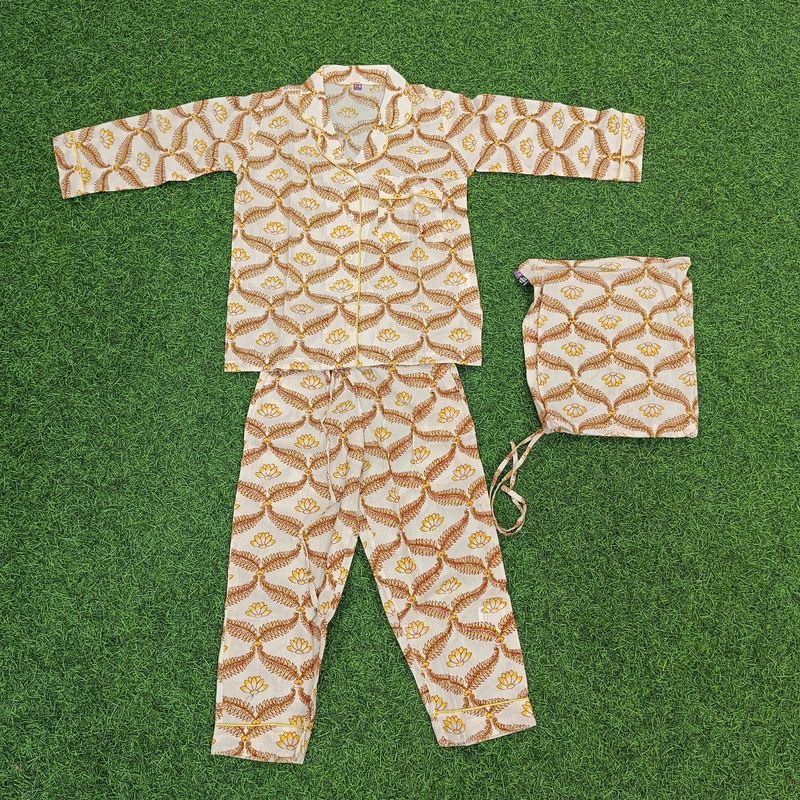 1-2 Year Cotton Full Sleeves Full Collar Neck Pajamas Set