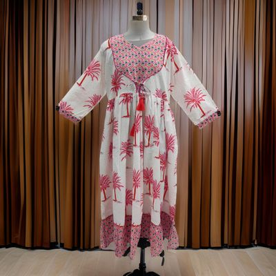 Zaria Dress 150 AED