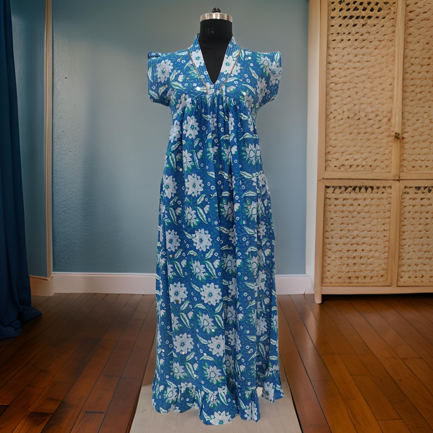 L/XL Blue And White Amani Printed Cotton Dress 57&#39;&#39; Long Jalabiya