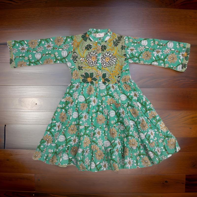 8-9 Year Green And Cyan Safia Printed Cotton Girls Dress 42&quot; Long Jalabiya