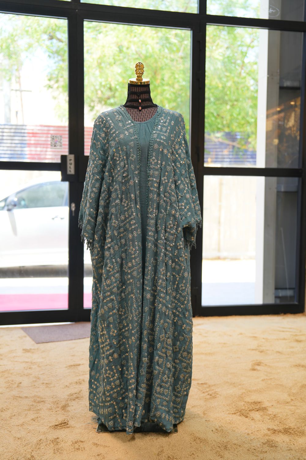L/XL 2 Piece Special Embroidery Dress Length 54&quot;