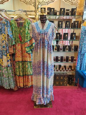 L/XL  Amani Printed Silk Dress 57&quot; Short Sleeves Jalabiya