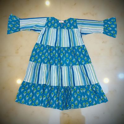 6-7 Year White And White Moon Printed Cotton Girls Dress 38&quot; Long Jalabiya