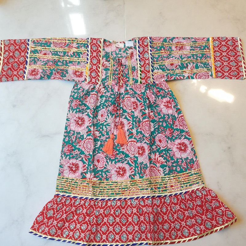 6-7  Ebrah  Printed Cotton Dress 33&quot; Long Jalabiya