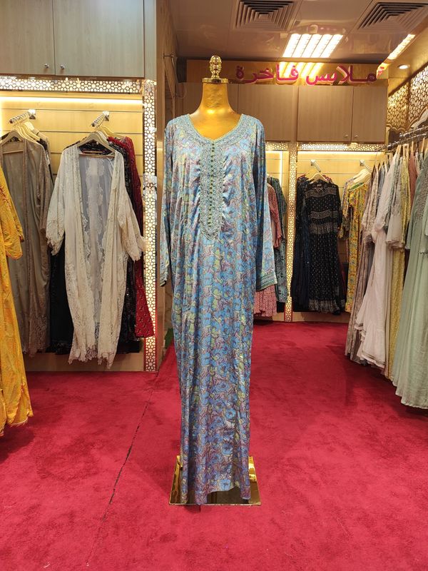 L/XL Hareer Khayaat Mukhawar Ready to wear 58&quot;Long