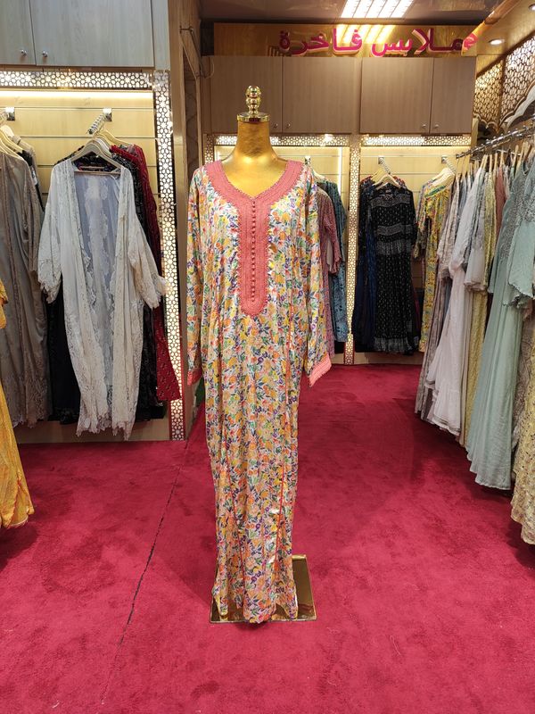 L/XL Hareer Khayaat Mukhawar Ready to wear 57&quot;Long