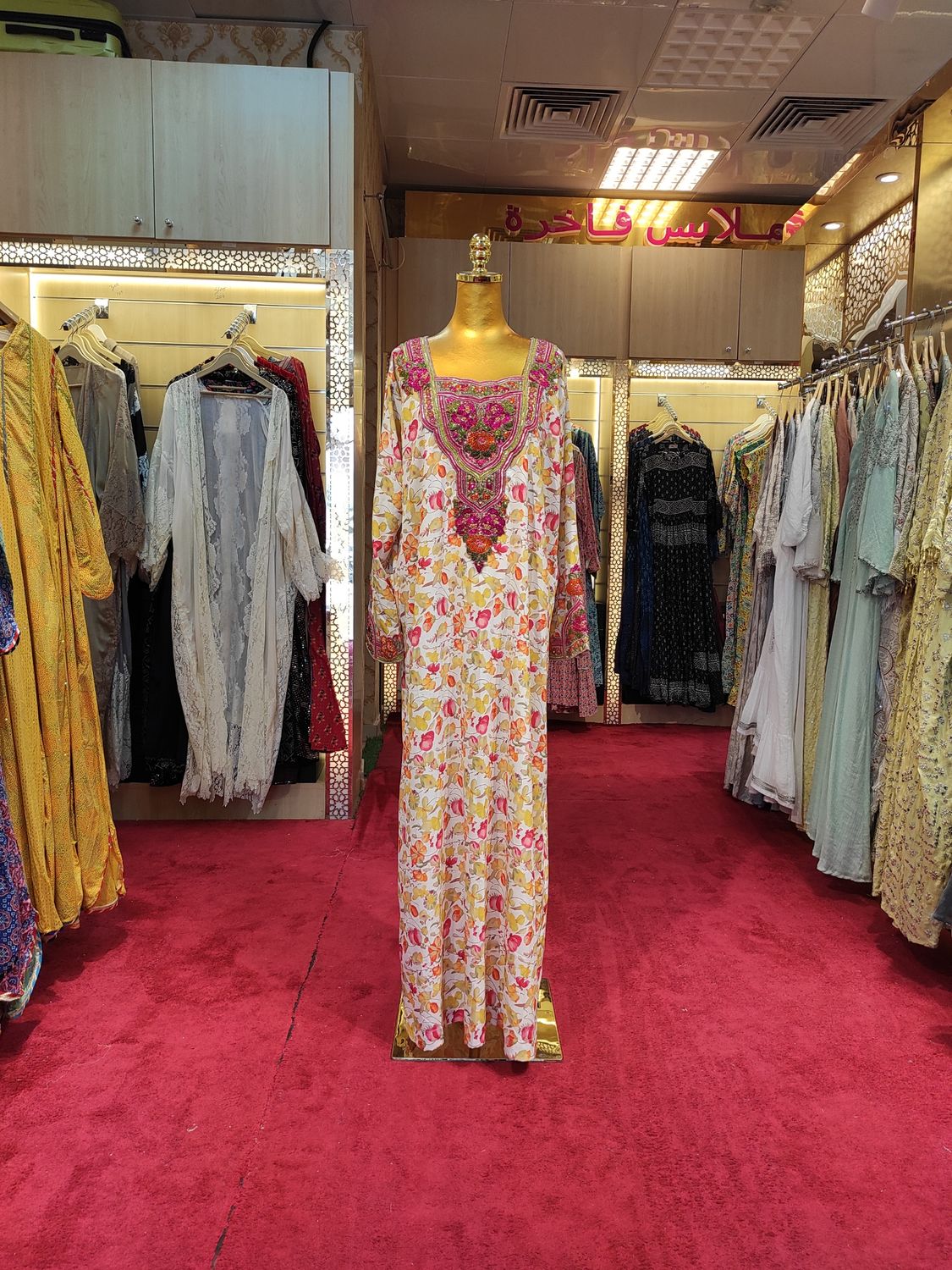 L/XL Hareer Khayaat Mukhawar Ready to wear 58&quot;Long