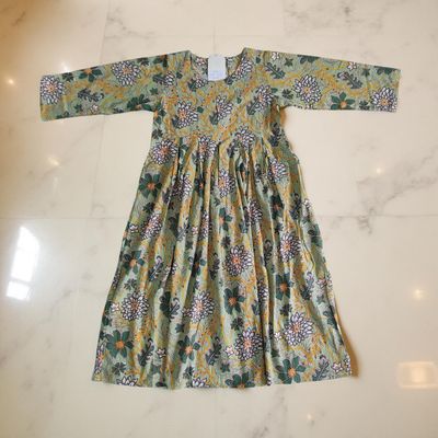 8-9 Year Ruby Green Printed Cotton Girls Dress 42&quot; Long Jalabiya