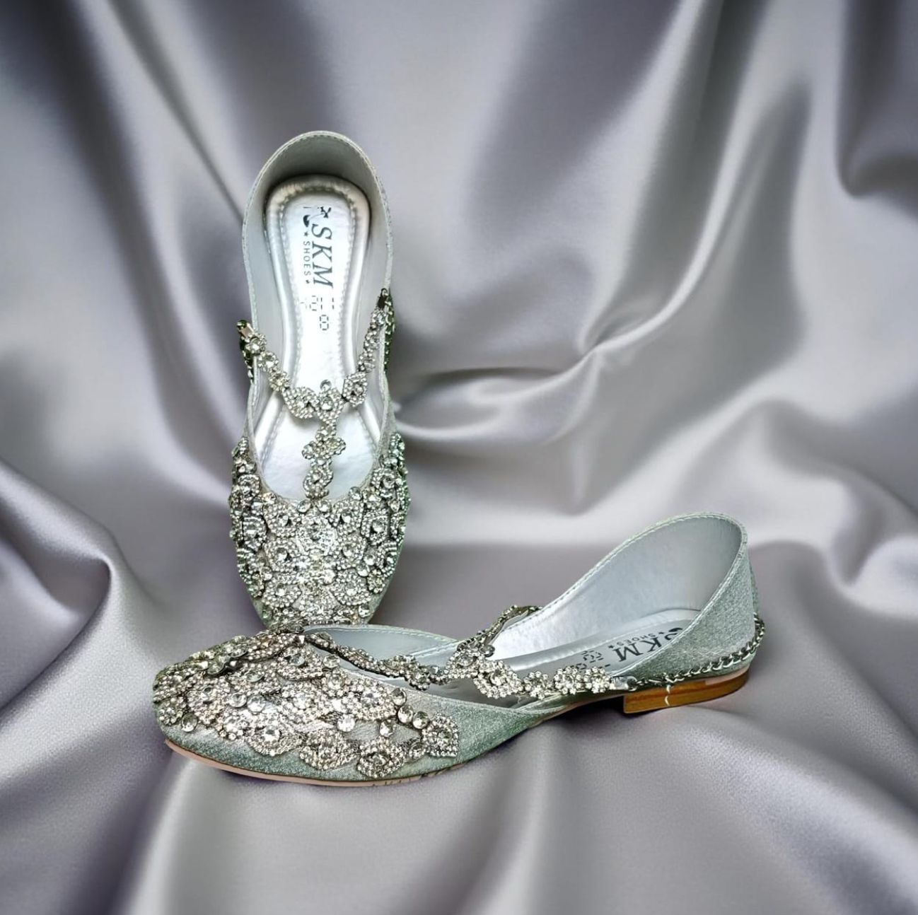 ​Lujain – Silver Handcrafted Indian Style Sandals