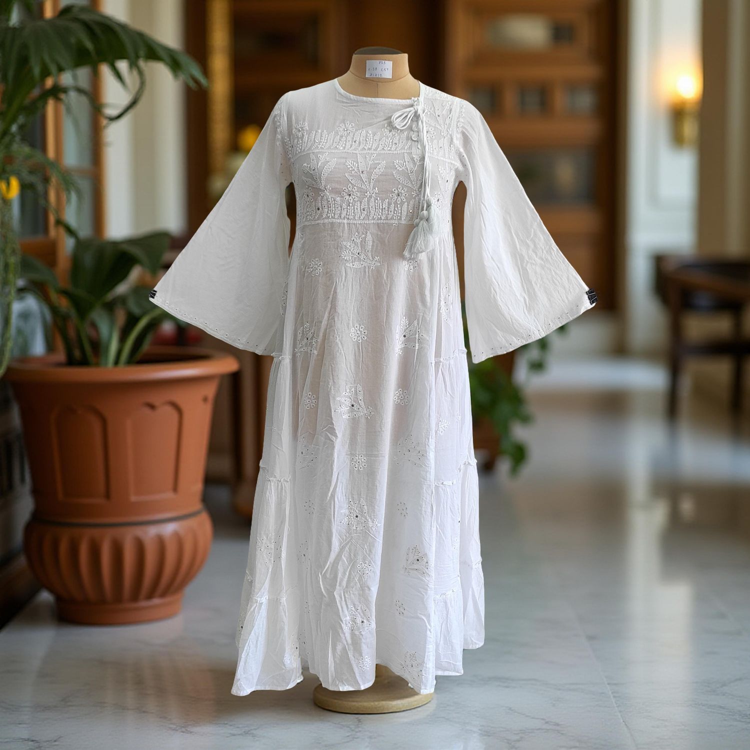 XS/S Embroidery Cindrella White Plain Cotton Dress 54&quot; Long Jalabiya