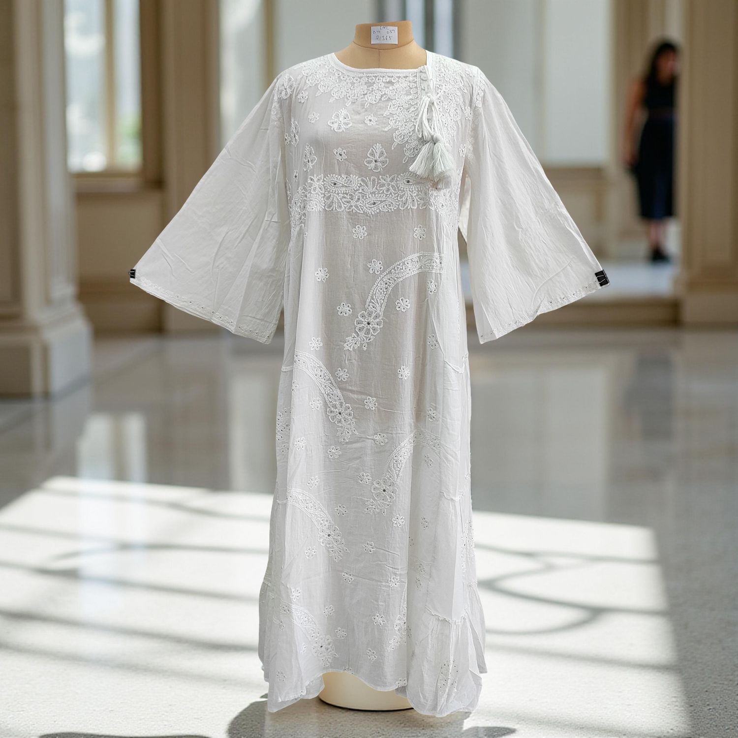 L/XL Cindrella embroidery Cotton Dress 57&quot; Long Jalabiya