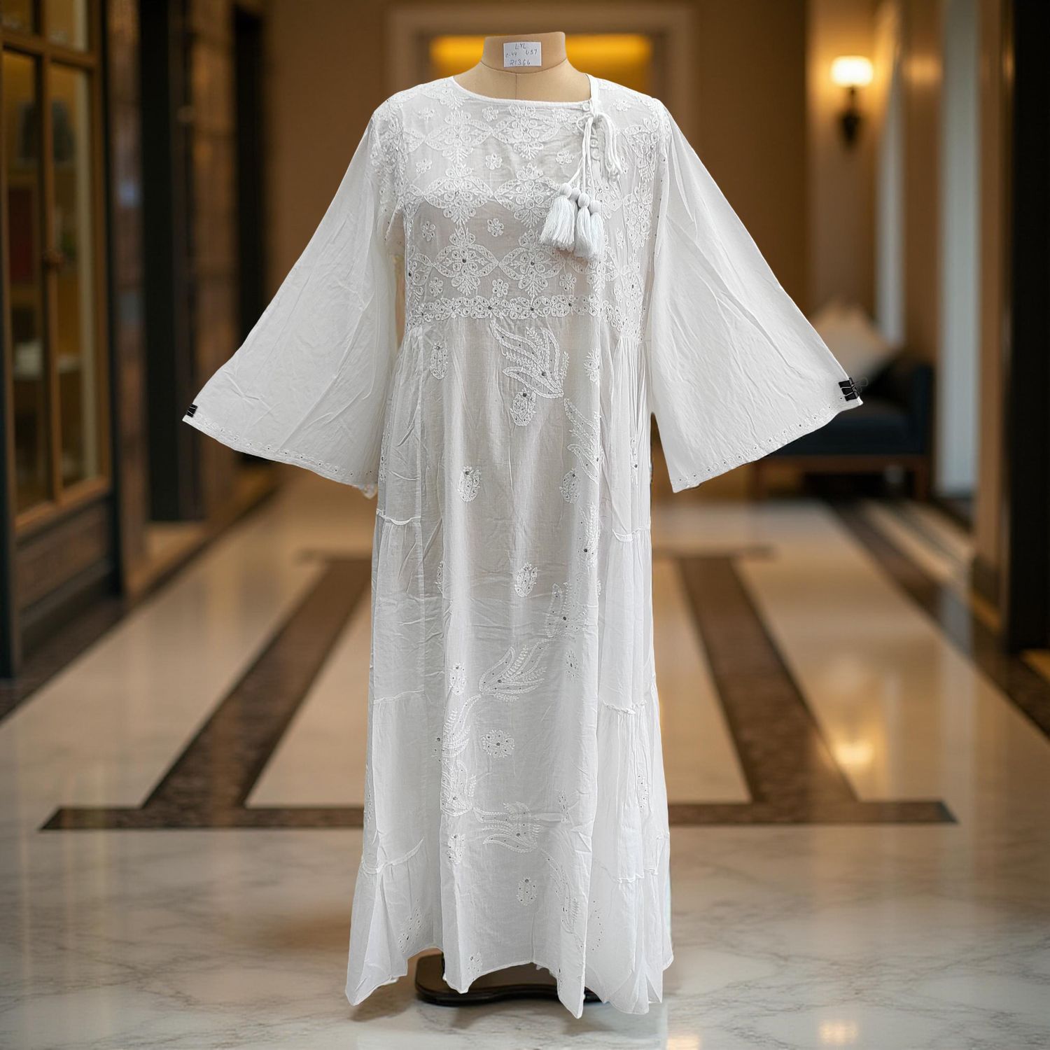 L/XL Cindrella embroidery Cotton Dress 57&quot; Long Jalabiya