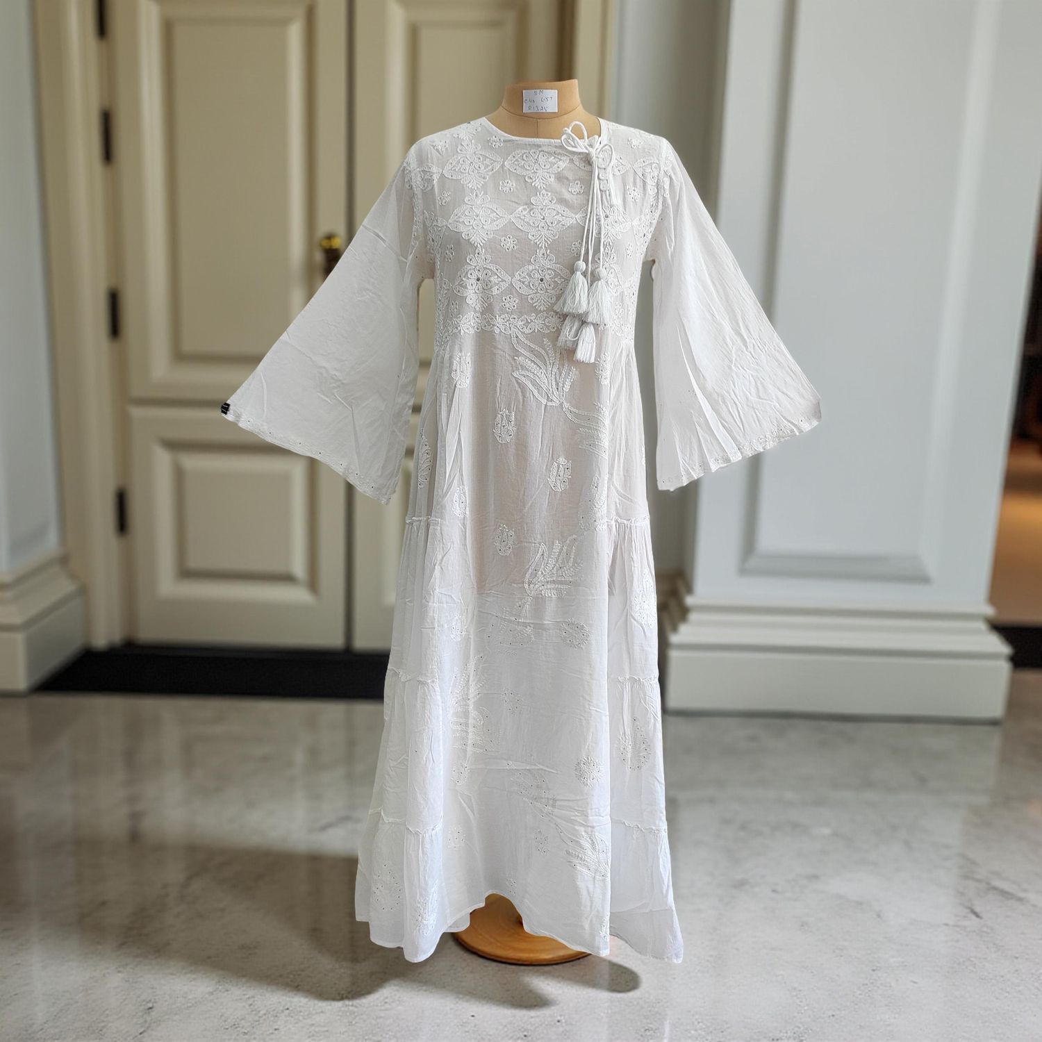 S/M Cindrella Embroidery Cotton Dress 57&quot; Long Jalabiya