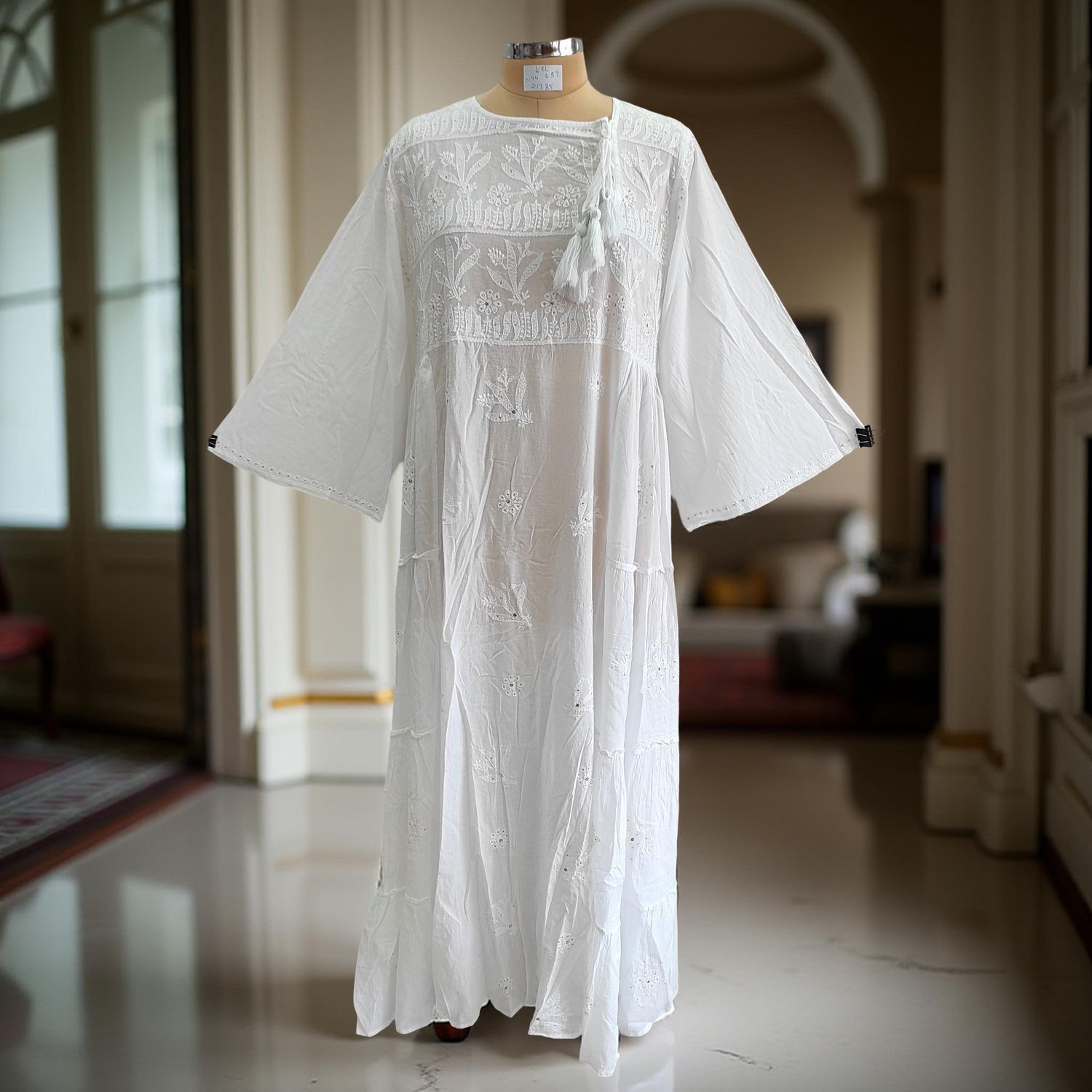 L/XL Cindrella embroidery Cotton Dress 57&quot; Long Jalabiya