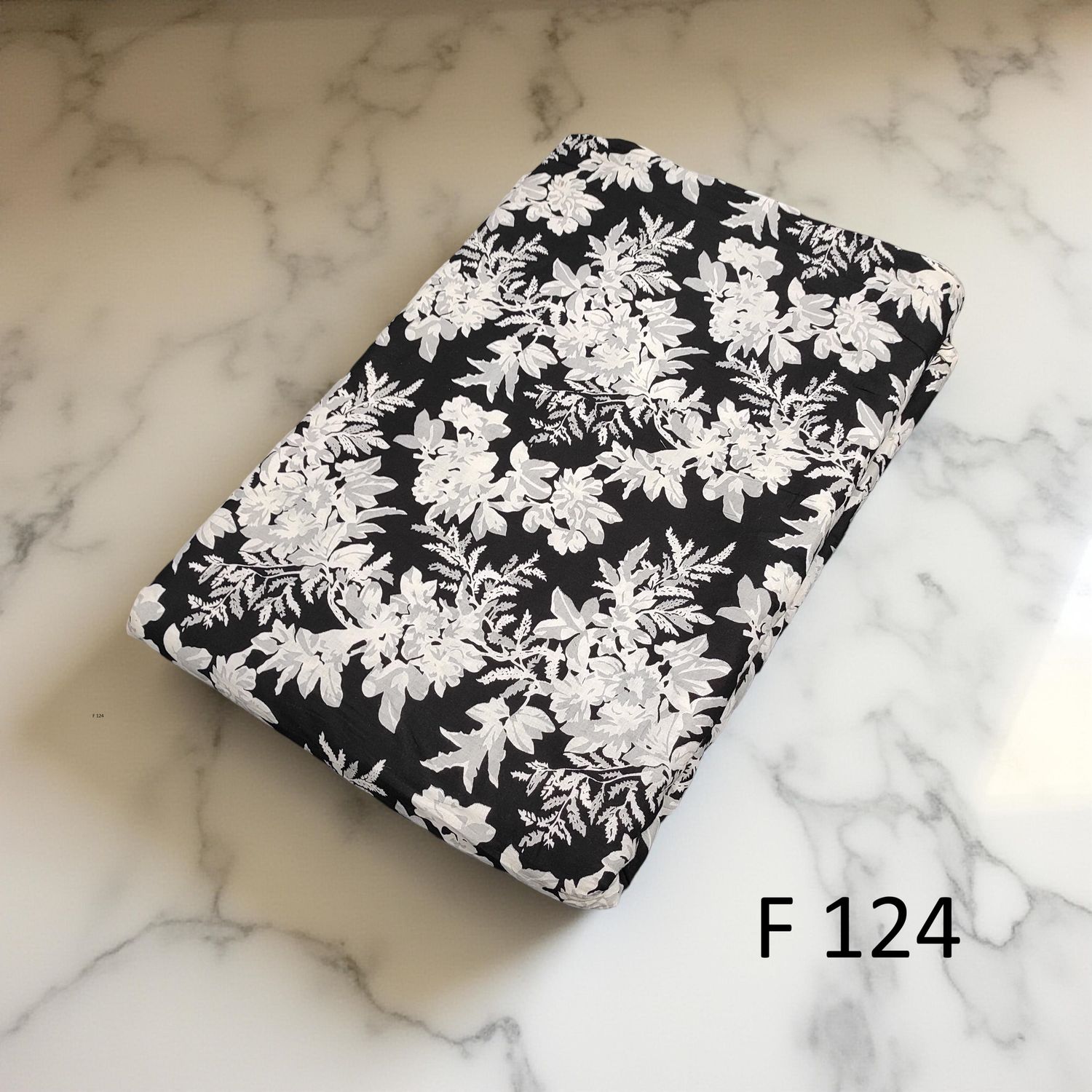 4 Meters Cotton Fabric F124