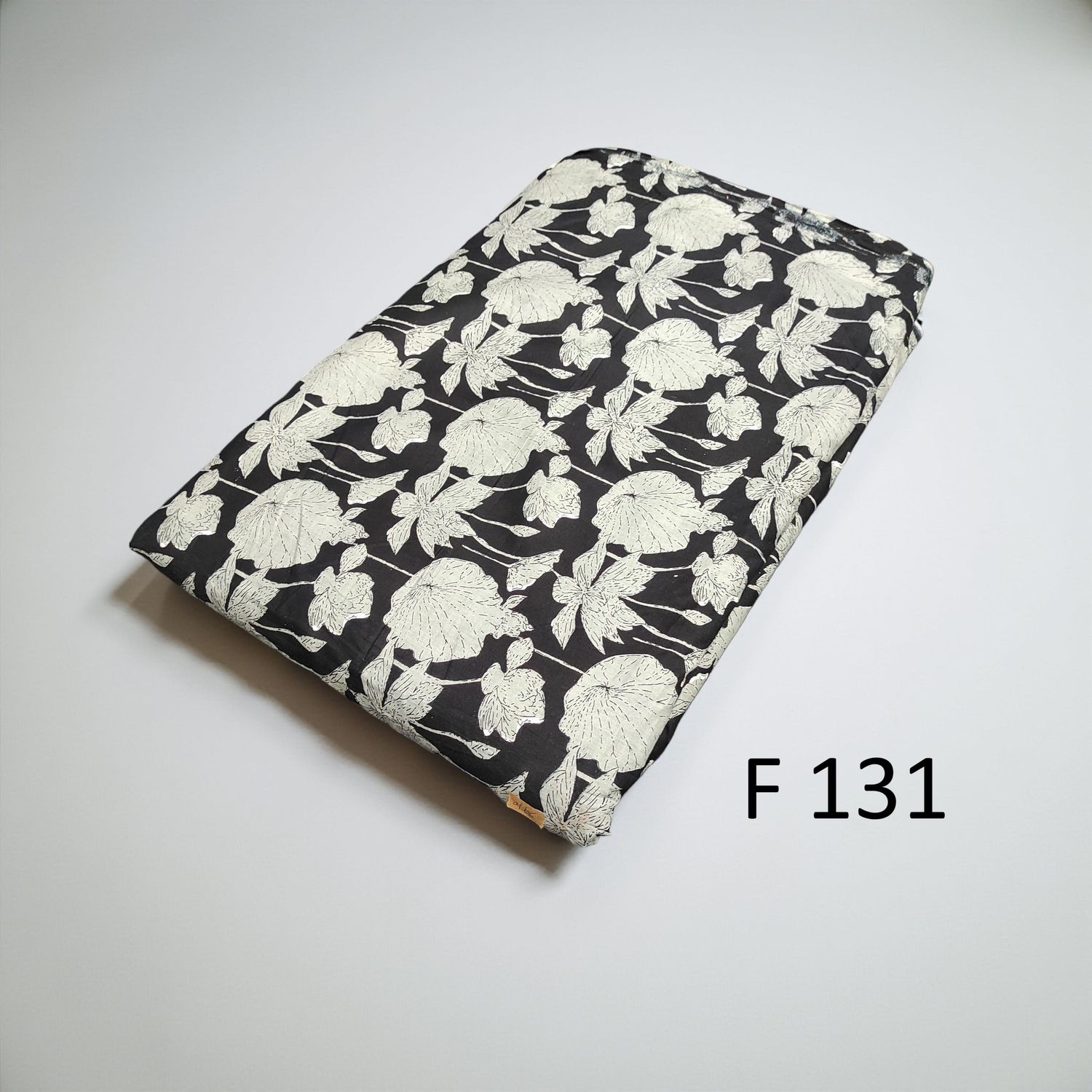 4 Meters Cotton Fabric F131