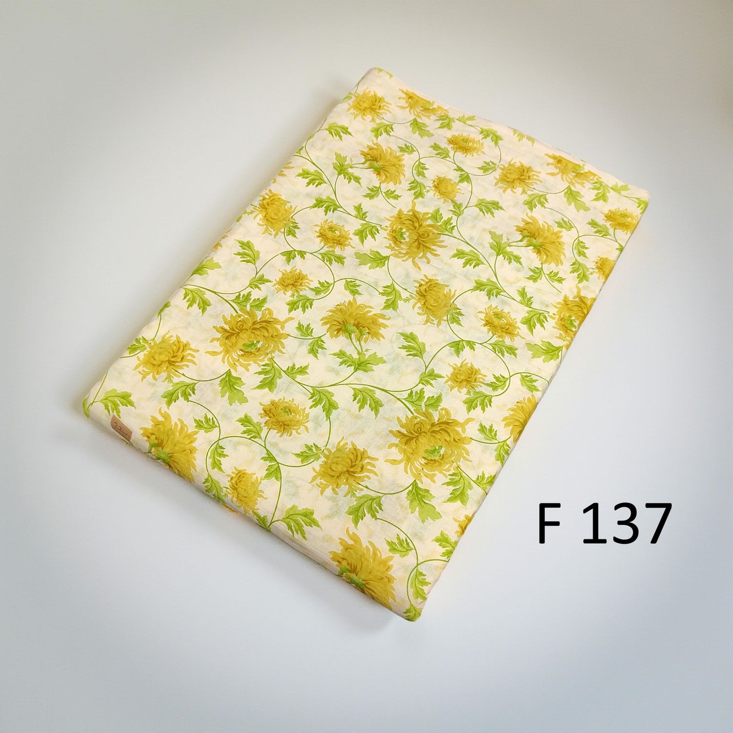 4 Meters Cotton Fabric F137